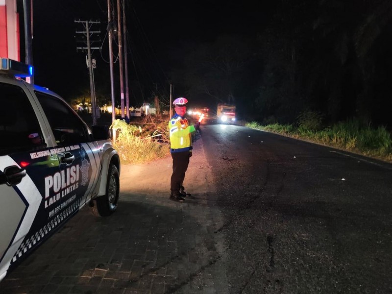 Kanit Gakkum Polres Simalungun Pimpin Patroli Malam Antisipasi Balap Liar dan Begal di Jalan Lintas P. Siantar &ndash; Perdagangan