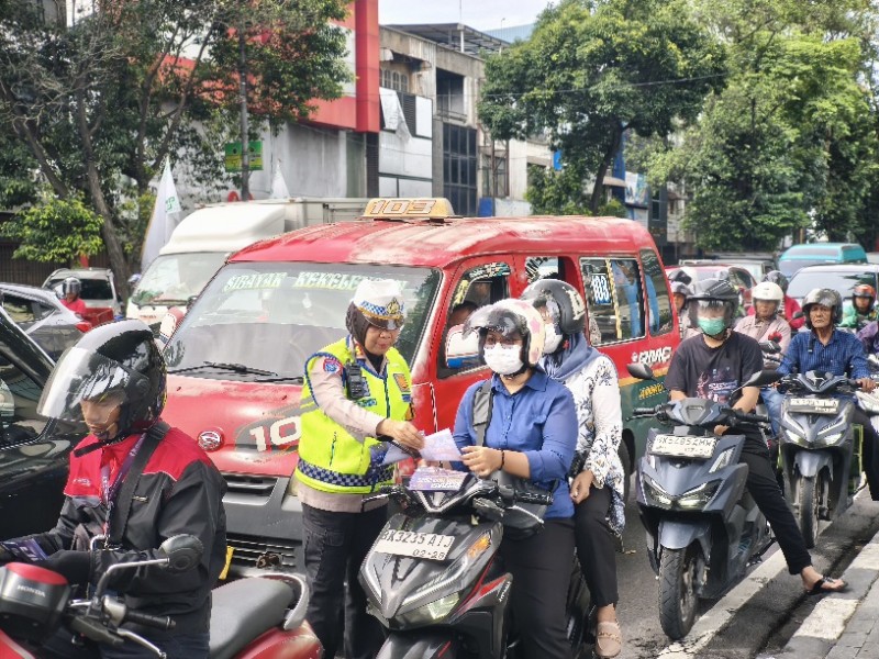 Ditlantas Polda Sumut Intensifkan Edukasi dan Penertiban pada Operasi Zebra Toba 2025