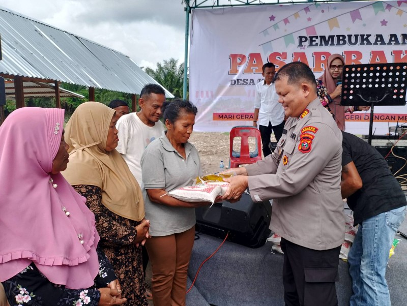 Pasar Rakyat Kelambir V Kebun Resmi Dibuka, Diwarnai Pemotongan Nasi Tumpeng serta Santunan Anak Yatim dan Lansia
