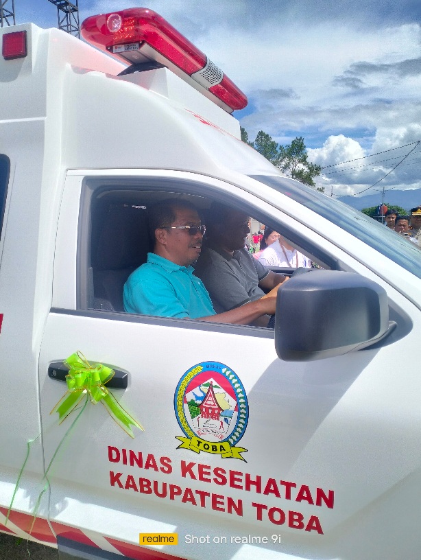 Ambulan 4x4 Untuk Puskesmas Borbor