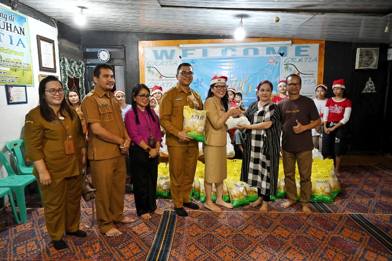Berbagi Kasih Natal, ASN Pemprov Sumut Kunjungi Panti Jompo dan Panti Asuhan