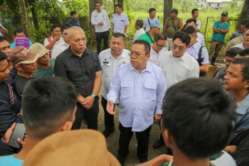 Wali Kota Wesly Silalahi Motivasi Supir dan Kernet Dinas Kebersihan Siantar