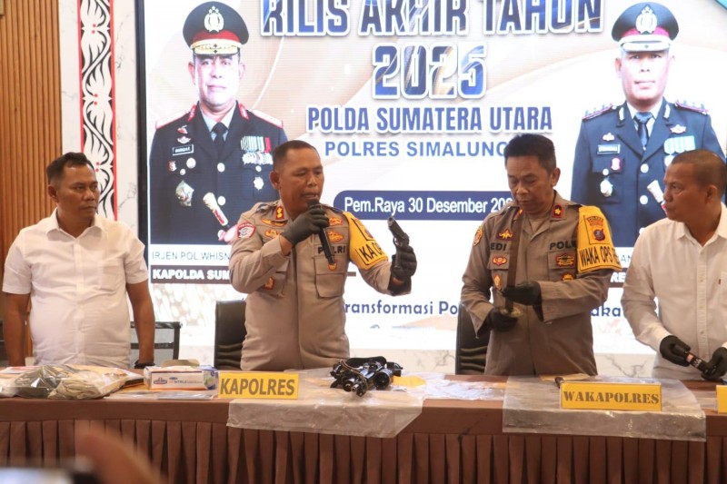 Aktualisasi Transformasi Polri Untuk Masyarakat!" Kapolres Simalungun Gelar Rilis Akhir Tahun 2025, Buktikan Polri Kini Lebih Dekat dengan Rakyat
