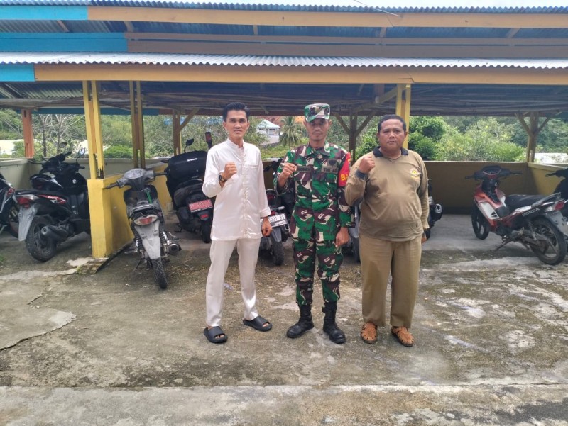 Babinsa Desa Batu Lepuk Laksanakan Patroli Bersama untuk Jaga Keamanan Desa