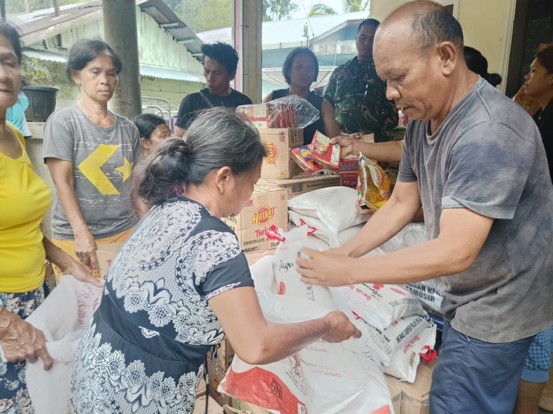 Sinergi Satgas Gulbencal TNI, Logistik Aman Tiba di Parombunan