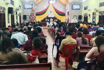 HKBP Padang Pasir Rantauprapat Gelar Ibadah Malam Natal Dengan Penuh Suka Cita