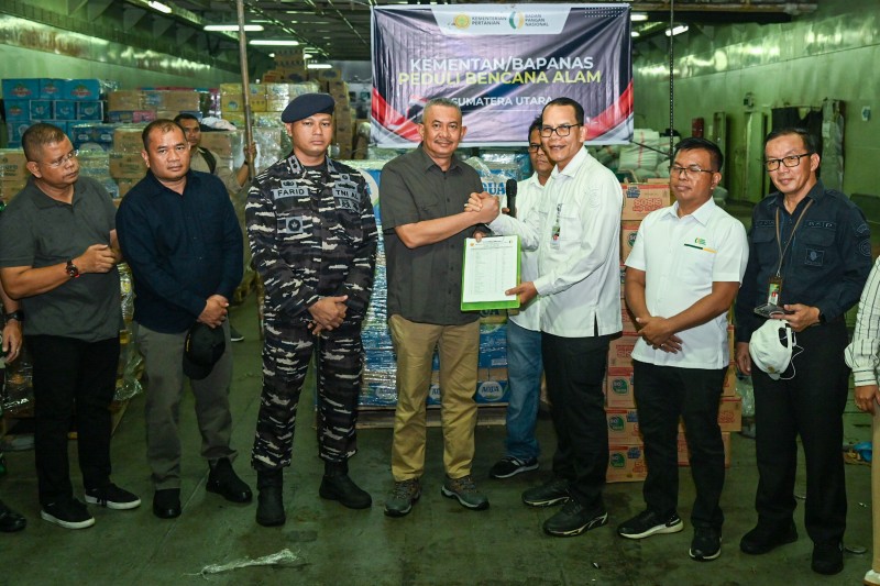 Bantuan Logistik Kementan dan Bapanas Tahap III Tiba di Belawan, Pemprov Sumut Sampaikan Apresiasi dan Terima Kasih