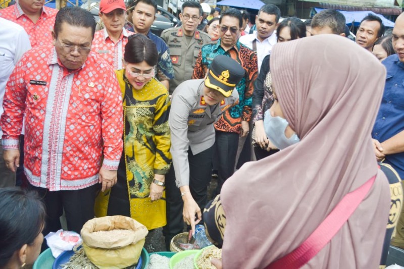 Kapolres Pematangsiantar Bersama Forkopimda Sidak Pasar Jelang Nataru 2026