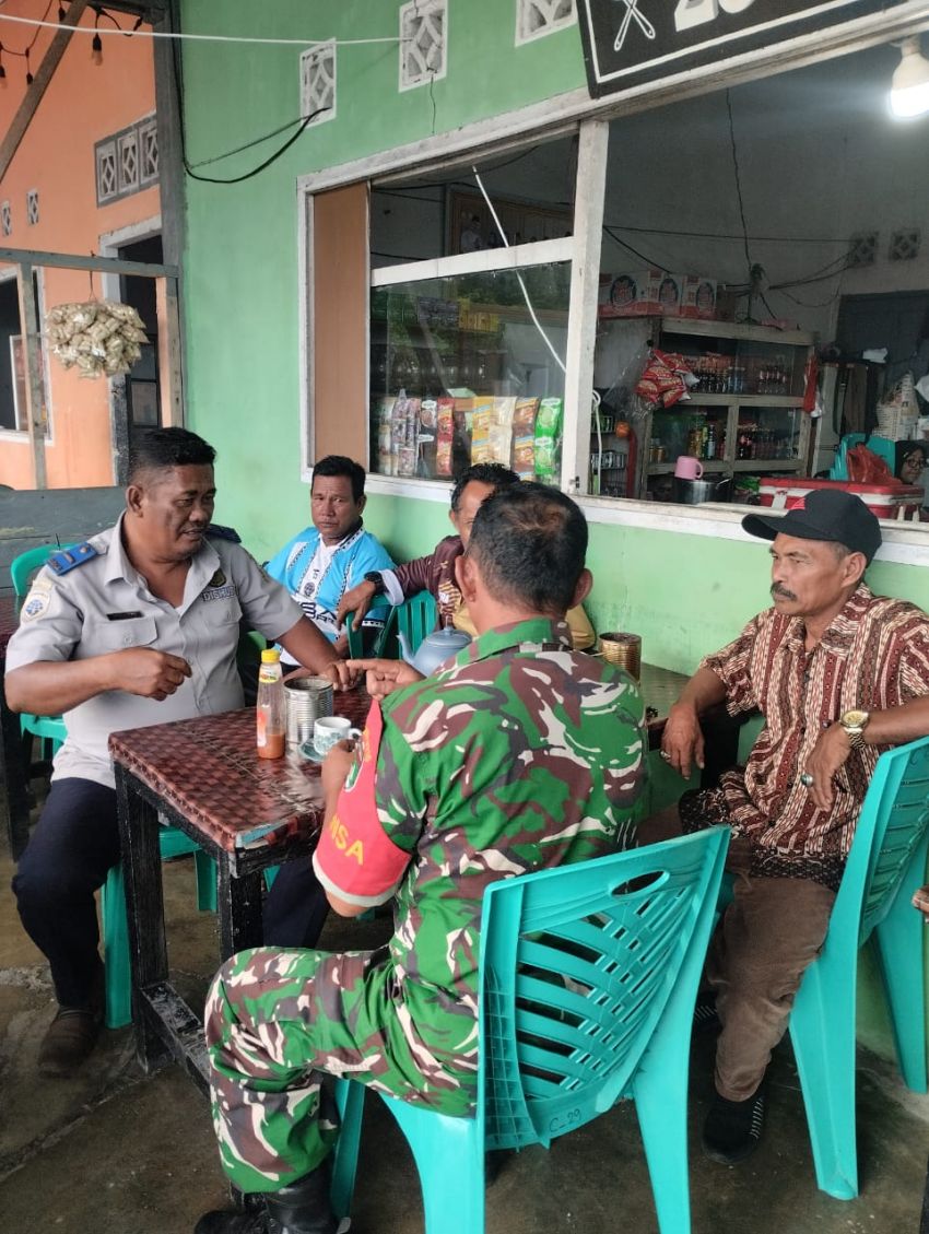 Serma Amrialdi Gelar Komsos, Tekankan Agar Warga Tidak Melakukan Penyelundupkan