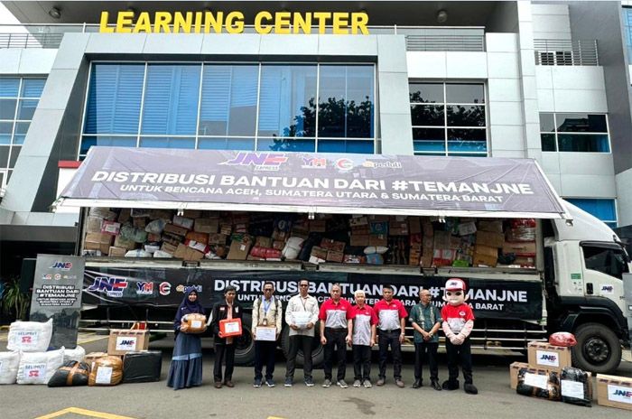 JNE Distribusikan Lebih Dari 500 Ton Bantuan dari #TemanJNE Untuk Korban Bencana Sumatera