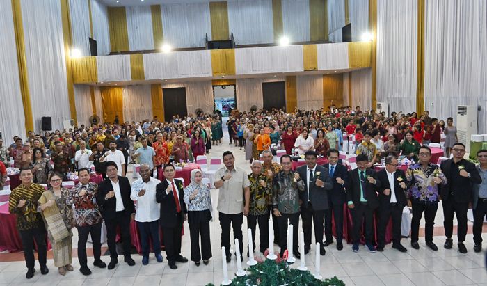 Gubernur Sumut Bobby Nasution Hadiri Perayaan Natal Keluarga Besar DPRD Sumut