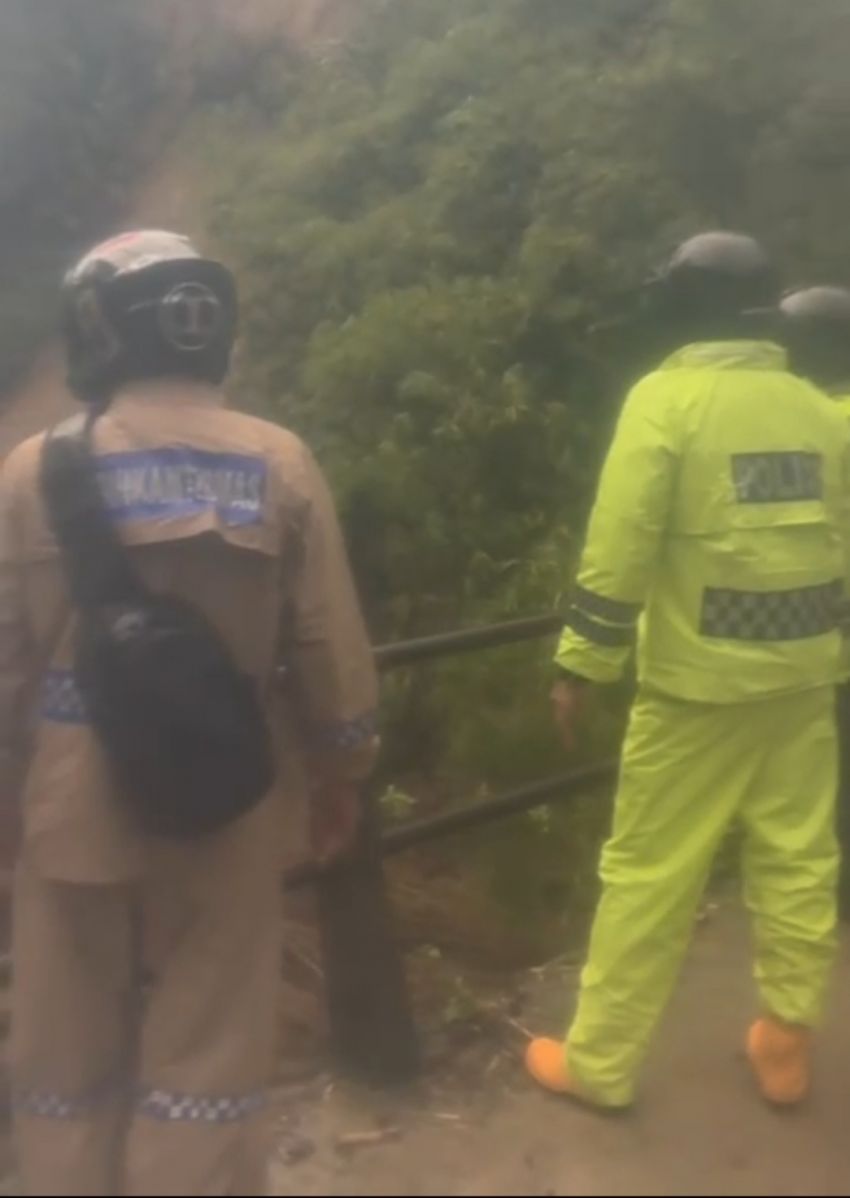 Kapolres Tapanuli Utara Tinjau Titik Longsor Parmonangan, Pastikan Warga Aman