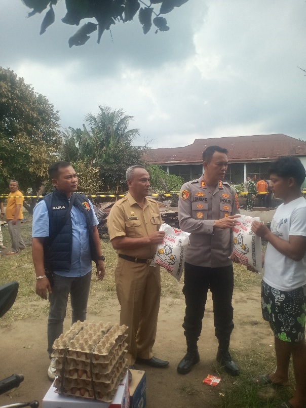 Diduga Korslet Listrik, Rumah Warga Di Bangun Rejo Terbakar