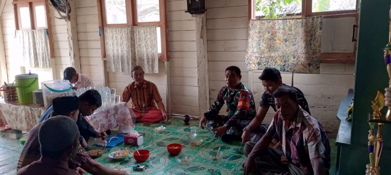 Sebagai Bentuk Syukur atas kemenangan lomba kebersihan, warga gelar Tasyakuran. Peltu M. Hasanuddin : Saya bangga