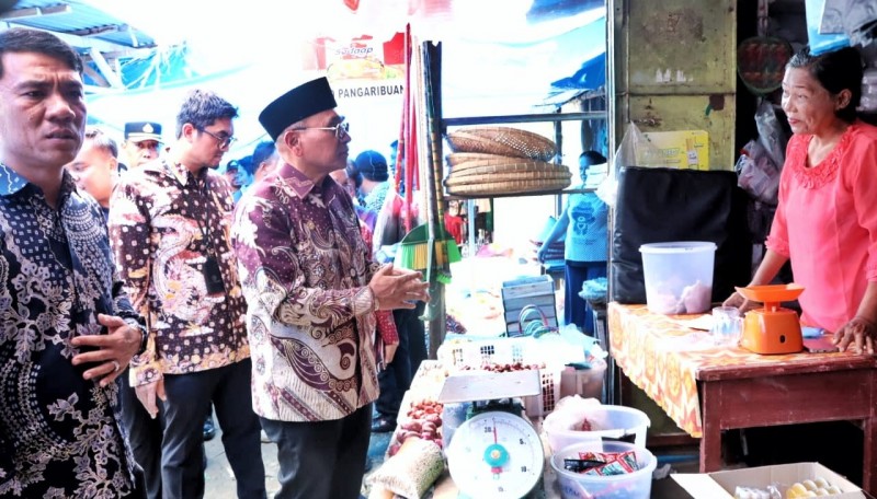 Jaga Stabilitas Harga Pangan Jelang Nataru, Disperindag Sidak Pasar Tanah Jawa