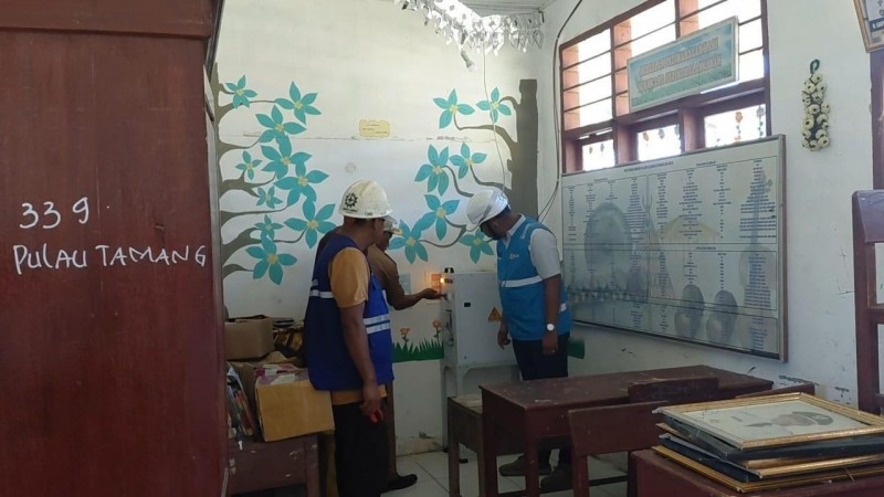GM PLN UID Sumatera Utara Cek Langsung Kesiapan Kelistrikan Huntara Pascabencana di Batang Toru