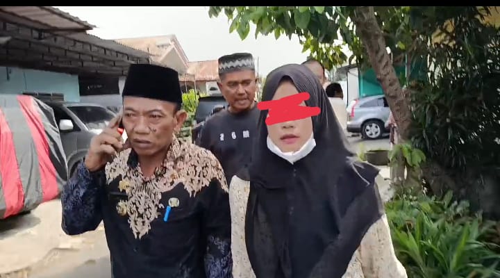 Takziah ke Rumah Korban Tewas Tabrak Kereta Api, Wanita Tertangkap Curi Uang Duka Dalam Baskom