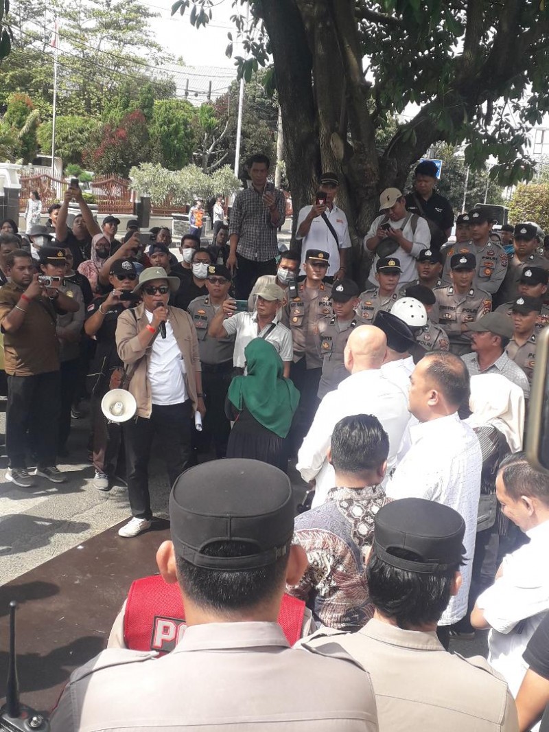 Persoalkan Berbagai Masalah, TTB Datangi DPRD, Tuntut Interpelasi