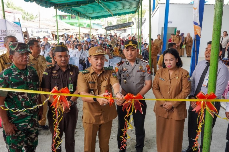 Resmikan Pasar Inpres,Walikota Tegaskan Keberpihakan Dengan Pedagang Kecil