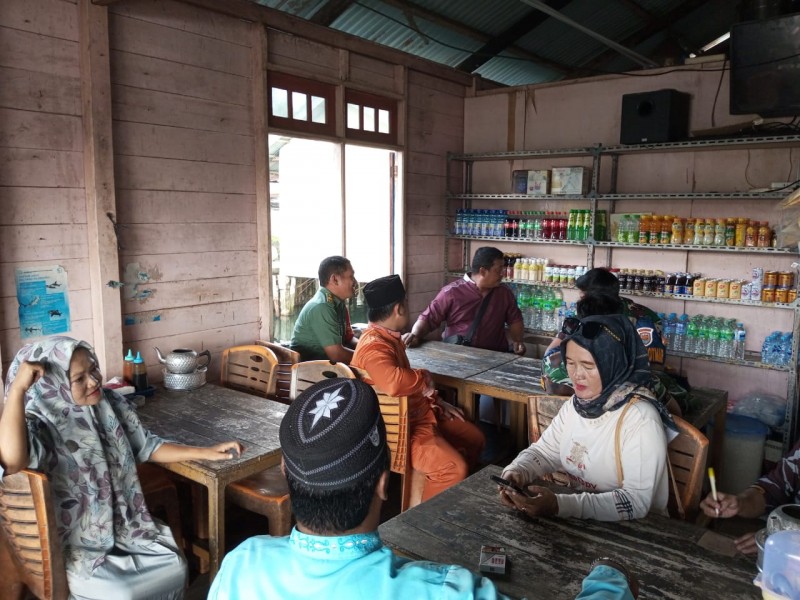 Babunsa Kampung Hilir Ajak BPD dan Aparat Desa Galakkan Poskamling Jaga Kamtibmas