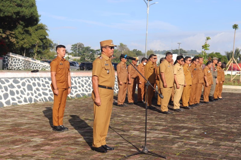 Panitia Natal Nasional Berikan Bantuan Sosial di Toba
