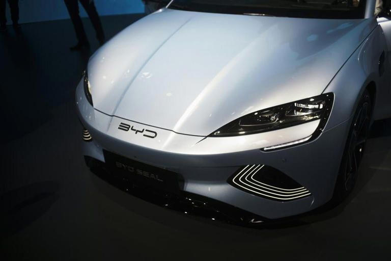 Pemerintahan Trump, Produk Otomotif Buatan China Dapat Mengancam  Industri Kendaraan Listrik