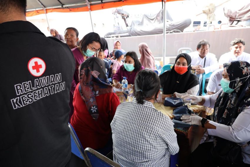 Kapal RS Apung Laksamana Malahayati PDI Perjuangan Sandar di Sibolga Tapteng, Siap Layani Korban Bencana Gratis