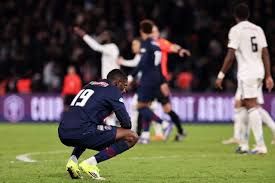 Juara Bertahan, Paris Saint-Germain  Harus Mengakhiri Langkahnya