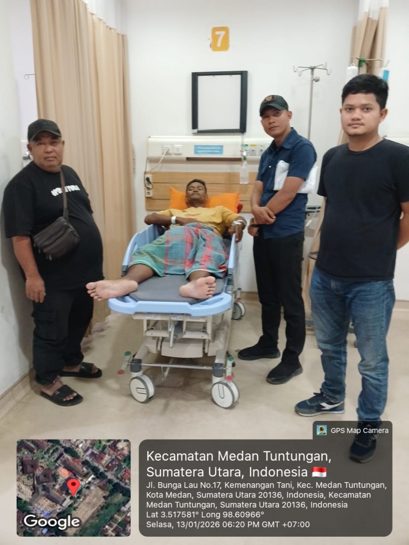 Relawan Bobby Nasution Dampingi Pasien Tumor Asal Asahan Berobat ke RS Adam Malik