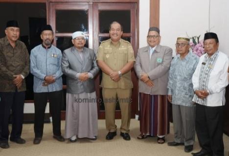 Audensi MUI Asahan Diterima Bupati Diruang Kerja Bupati