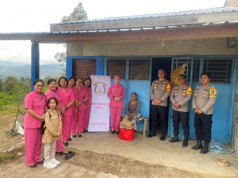 Polres Pakpak Bharat Gelar Baksos Bersama Bhayangkari