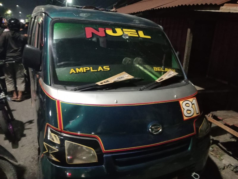 Ugal-ugalan di Jalan KL Yos Sudarso, Angkot Morina 81 Senggol Scoopy, Biker Tewas