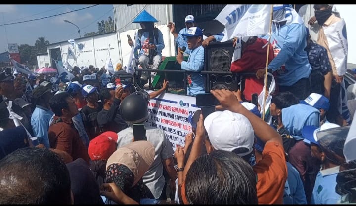 Ratusan Nelayan KNTI Sumut Demo Tolak Reklamasi PPSB