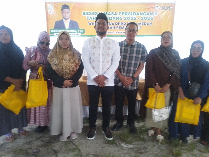 Reses di Belawan, Hadi Suhendra Bagi Sembako