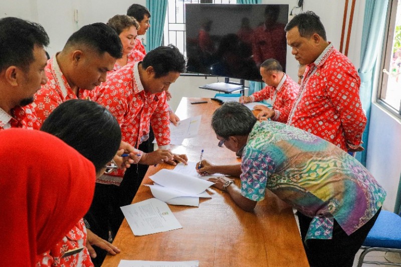 Kadis Kominfo Siantar Pimpin Penekenan Perjanjian Kinerja Bersama ASN dan P3K
