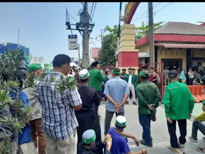 Mapolres Belawan Terus 'Digoyang' Demonstran