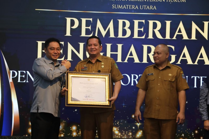 DPRD Medan Raih Penghargaan Terbaik I Penilaian E-Report JDIHN se-Sumatera Utara Tahun Pelaporan 2024-2025