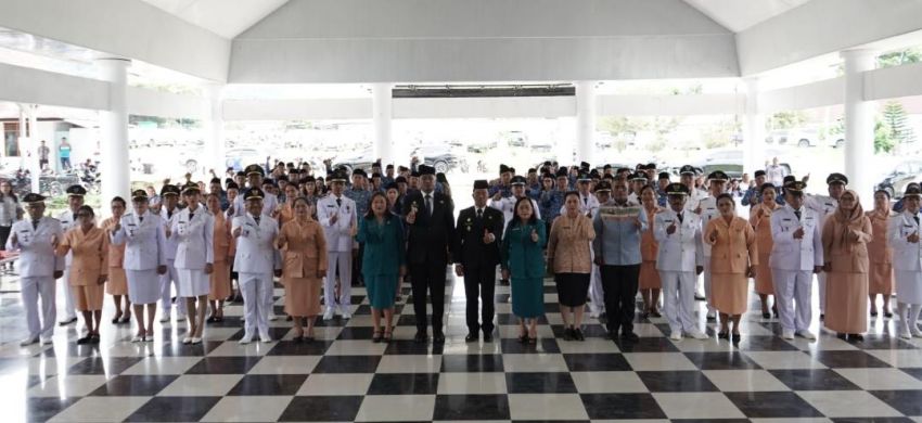 Bupati Toba Lantik 98 Pejabat Administrator, Pejabat Pengawas dan Pejabat Fungsional