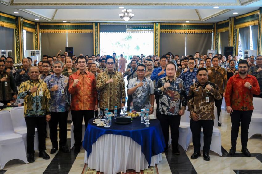 Di Hadapan Investor dan Konsul Asing, Rico Waas Tegaskan Prioritas Perlindungan Tenaga Kerja