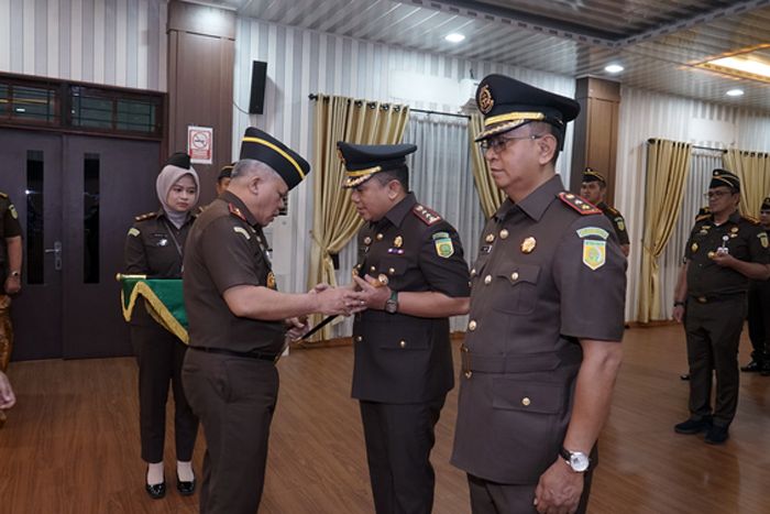 Kajati Sumut Harli Siregar Lantik Kajari Deli Serdang dan Padang Lawas