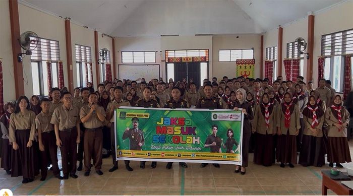 Luhkum di SMAN 3 Poso, Jaksa Kejari Poso Ajak Siswa Pahami Hukum Digital dan Lawan Cyber Bullying