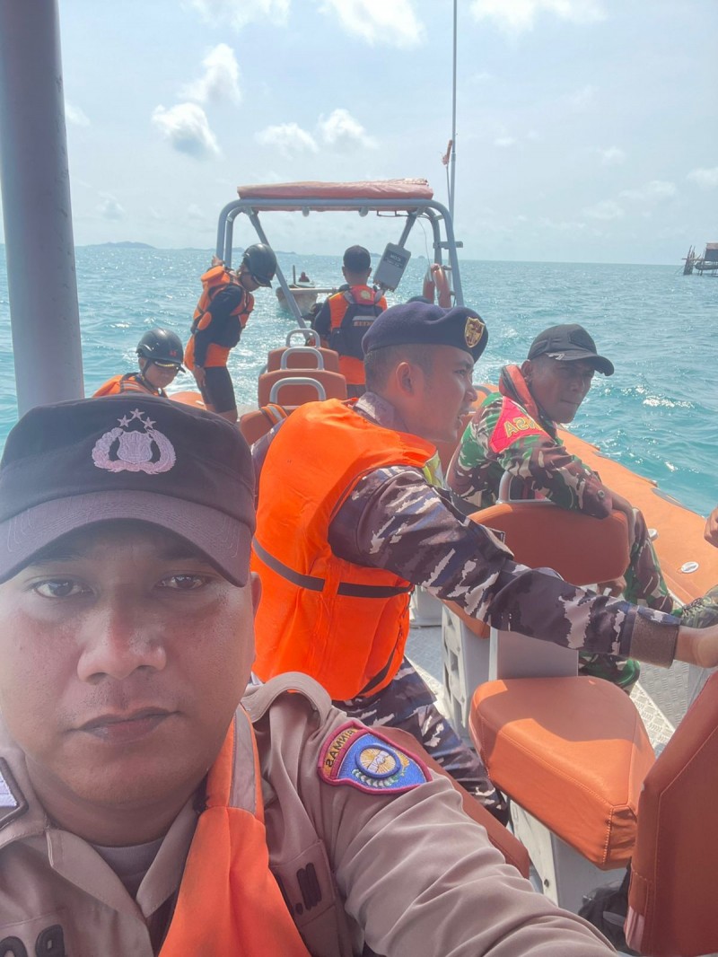 Sinergi Babinsa Koramil 06/Senayang Bersama Tim SAR Gabungan Lakukan Pencarian Hari Ke Tiga Kapten TB Trans Permata