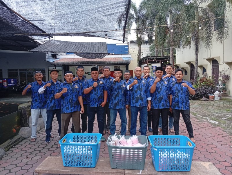 Lepas Pembagi Takjil Ramadhan, Anggota DPRD Deli Serdang Fraksi Nasdem H Jasa Wardani Ginting : Mari Berbagi di Bulan Berkah untuk Semua