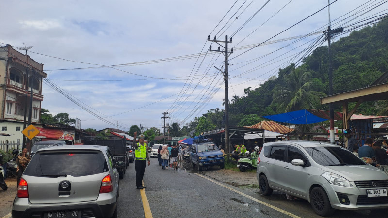 Ribuan Peserta Apel Gabungan dan Penyerahan SK PPPK Picu Kemacetan di Tapaktuan