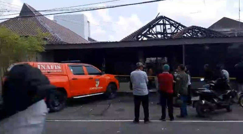 Bingo Cafe Diamuk Si Jago Merah