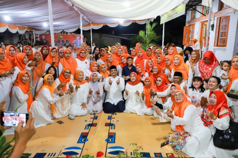 Wawako Herlina Bersama Ketum KBSB Sri Rahmawati Sambut dan Buka Puasa Dengan Gubsu Bobby