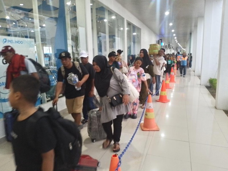 Pemudik Asal Batam Padati Terminal Bandar Deli Pelabuhan Belawan