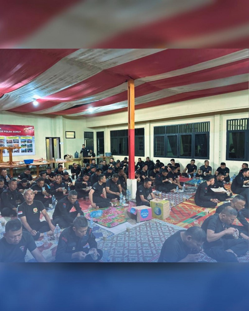 Pererat Kebersamaan di Bulan Ramadhan, Dansat Brimob Polda Sumut Pimpin Buka Puasa Bersama Personel Batalyon C