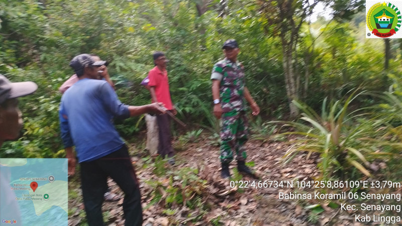 Babinsa Bersama Aparatur Desa Cek Lahan untuk Pembangunan KDKMP di Pulau Medang
