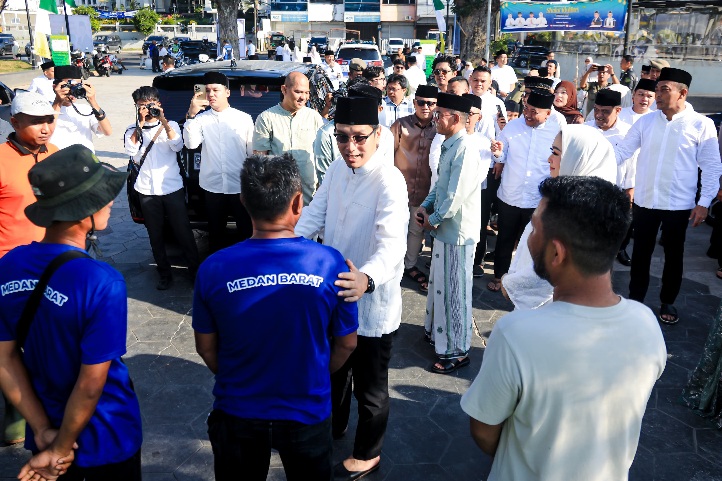 Salat Idulfitri 1447 H, Rico Waas Ajak Warga Perkuat Persatuan dan Bangun Medan untuk Semua
